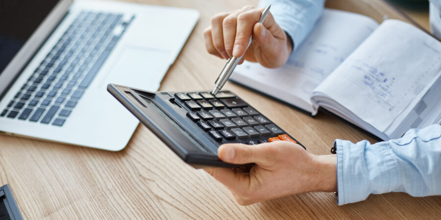 Trabalhei 2–3 meses sem registro: o que recebo?