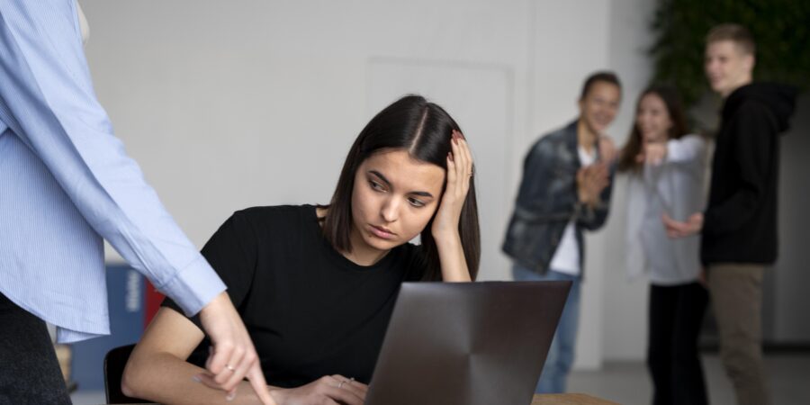 Como comprovar assédio moral trabalho: guia prático com provas