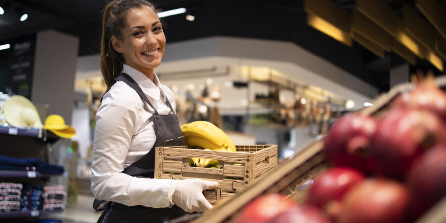 Direitos de Quem Trabalha em Supermercado: Guia Completo 2025