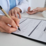 A empresa pode me demitir enquanto estou de atestado?