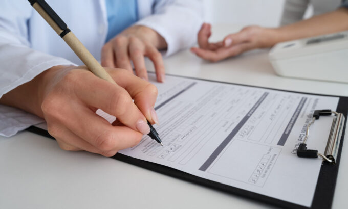 A empresa pode me demitir enquanto estou de atestado?