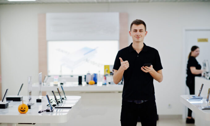 Direitos de Quem Trabalha em Lojas de Telefonia: Guia Completo