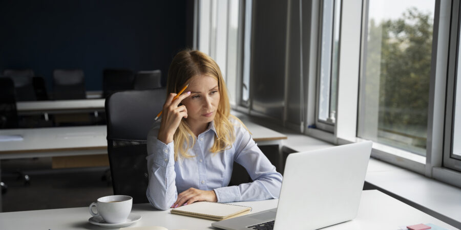 Posso pedir horas extras sem pausa? Entenda seus direitos